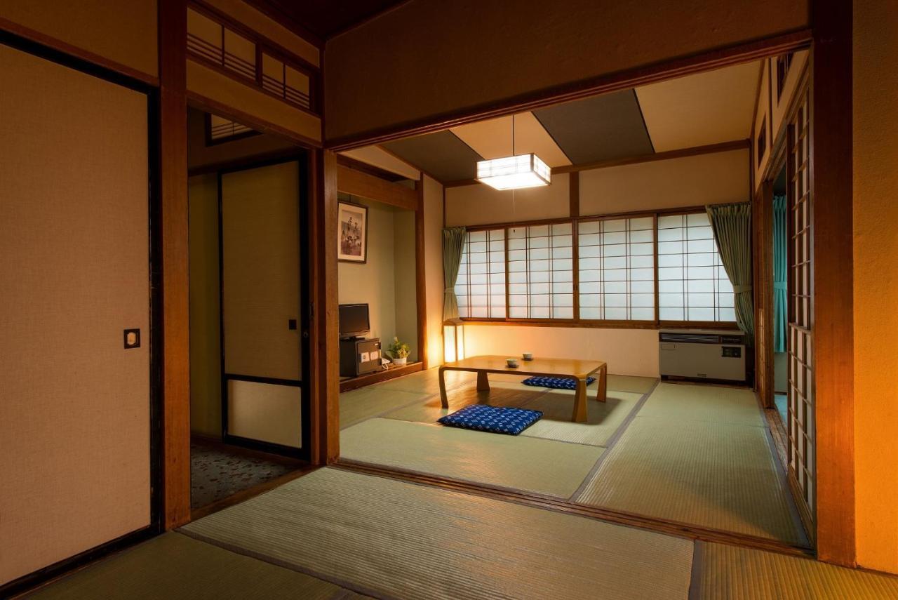 Yoshidaya Ryokan Ямагата Экстерьер фото