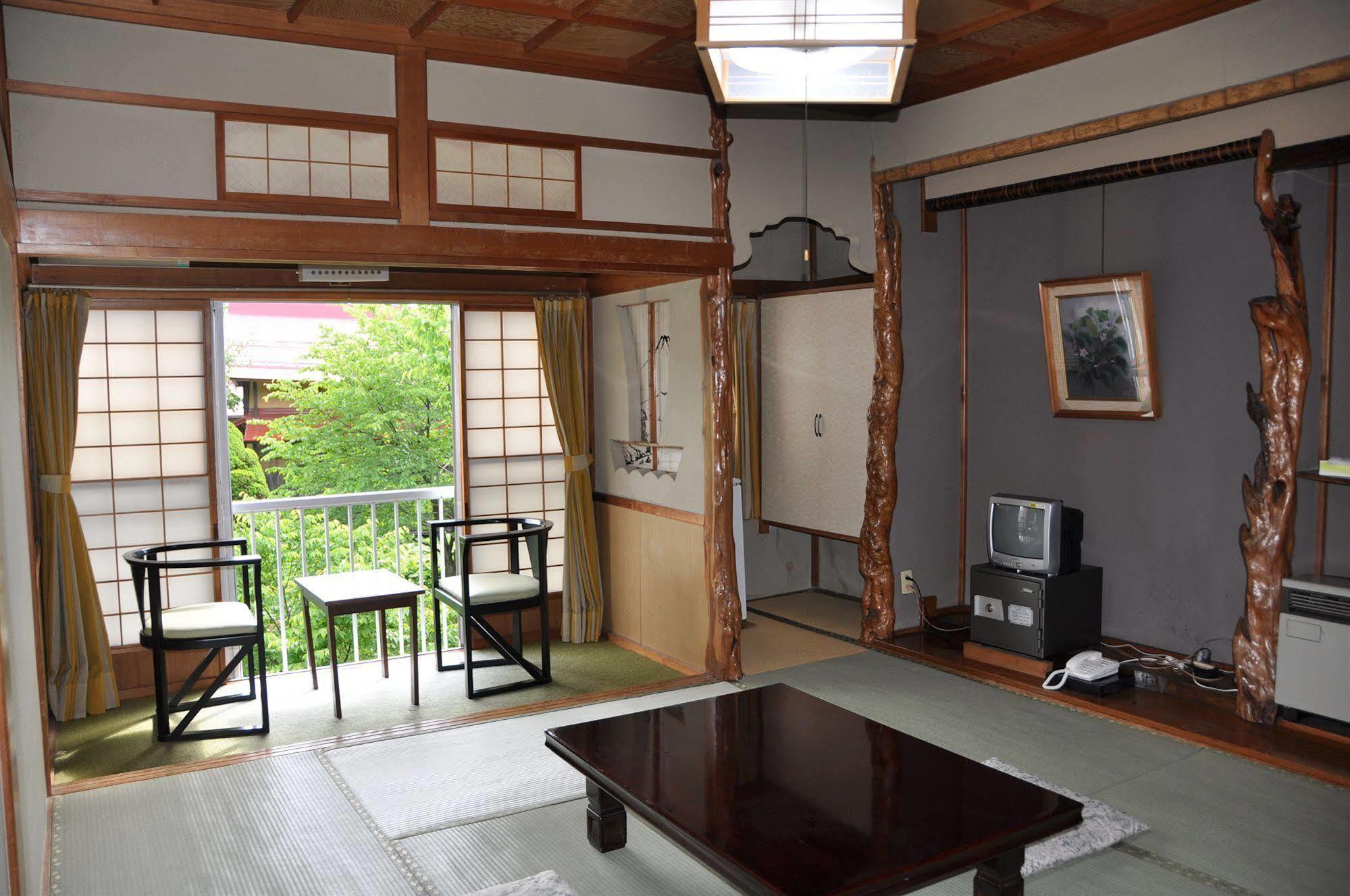 Yoshidaya Ryokan Ямагата Экстерьер фото